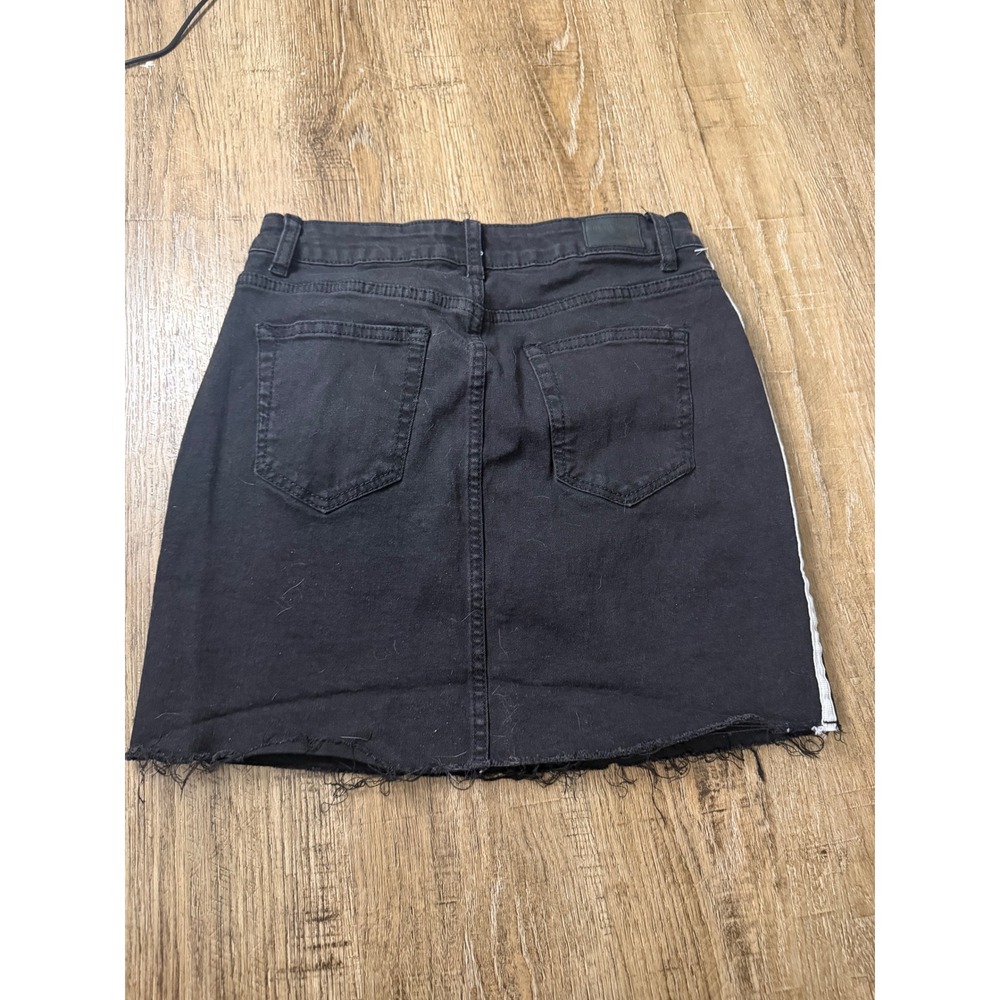 Denim Blvd Los Angeles Black Denim Mini Skirt White Side Stripe Raw Hem Size M - Picture 2 of 7
